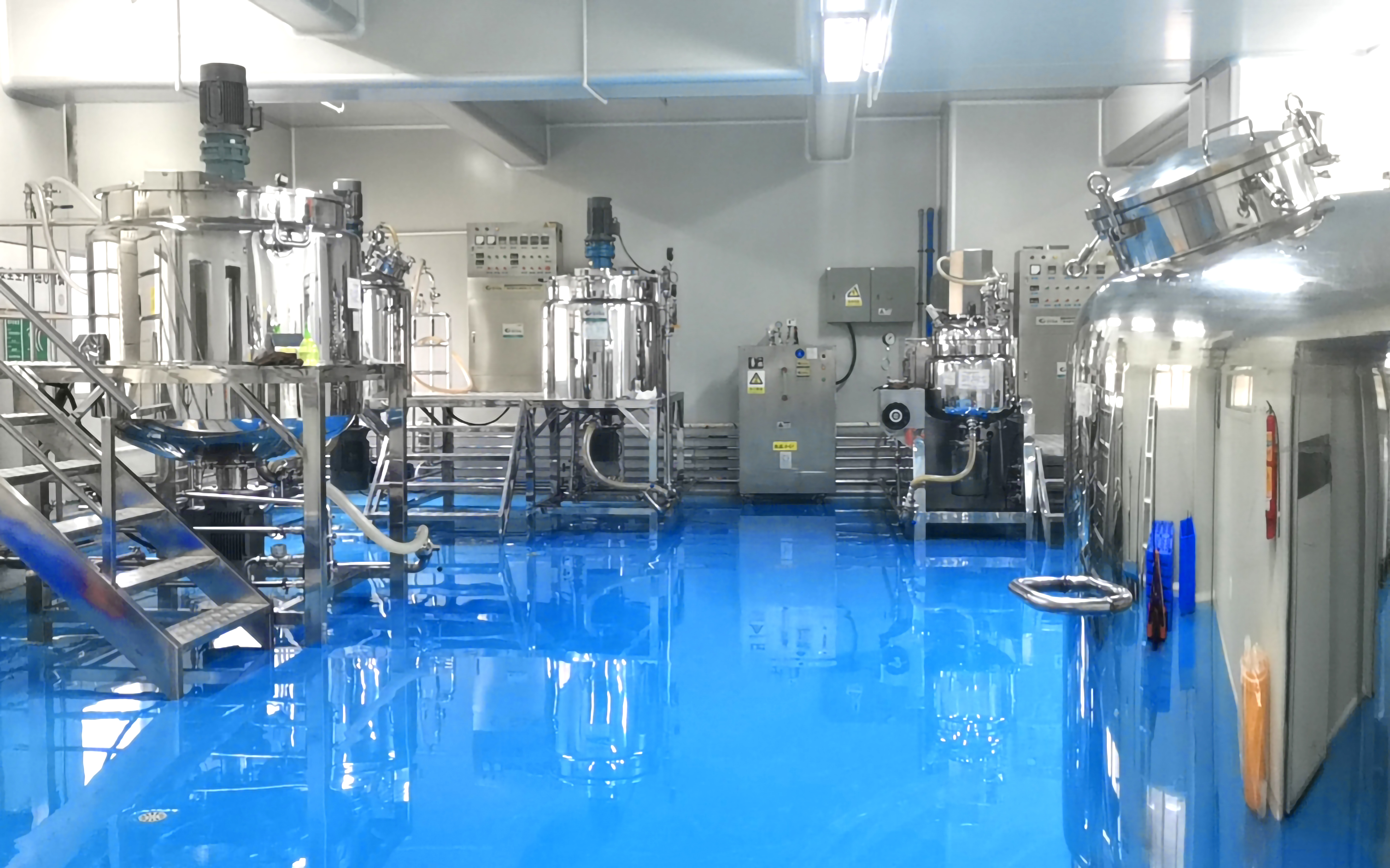 金颜化妆品-十万级无尘车间